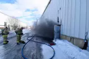 Ottawa Firefighters Successfully Extinguish Major Commercial Blaze in Industrial Park