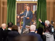 Public Service Thrived Under Harper's Leadership, Analysis Reveals