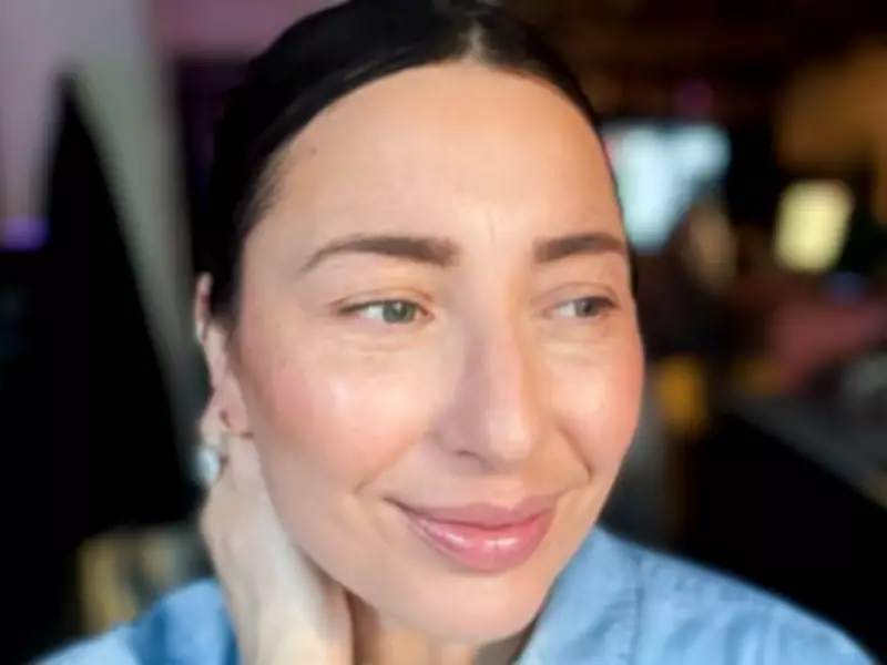 Achieving Hydrated, Luminous Skin: A Guide to Natural Radiance