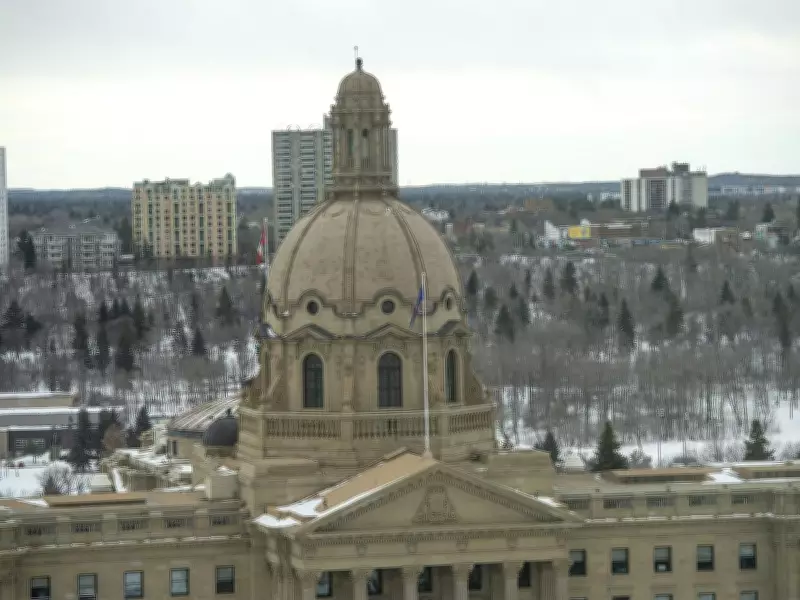 Alberta's Referendum Strategy: Separatist Question Included While Pro-Canada Petition Excluded
