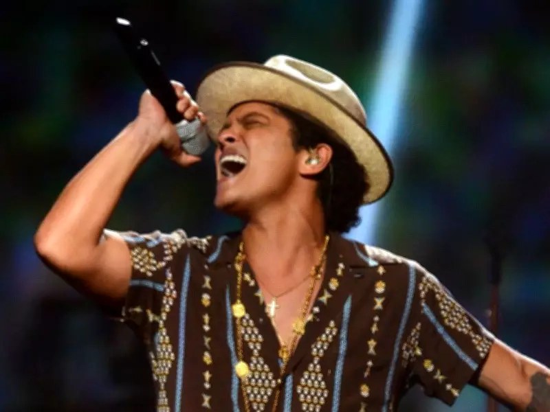 Bruno Mars Shatters Records with Fifth Vancouver Concert on The Romantic Tour