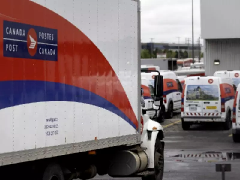 Canada Post Union Executives Split Over Tentative Labor Agreements