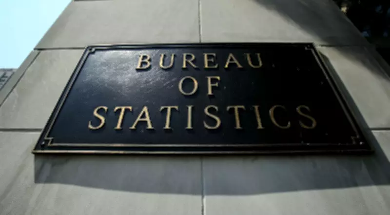 Canada's Population Declines in Q4 2026 as Non-Permanent Resident Numbers Drop