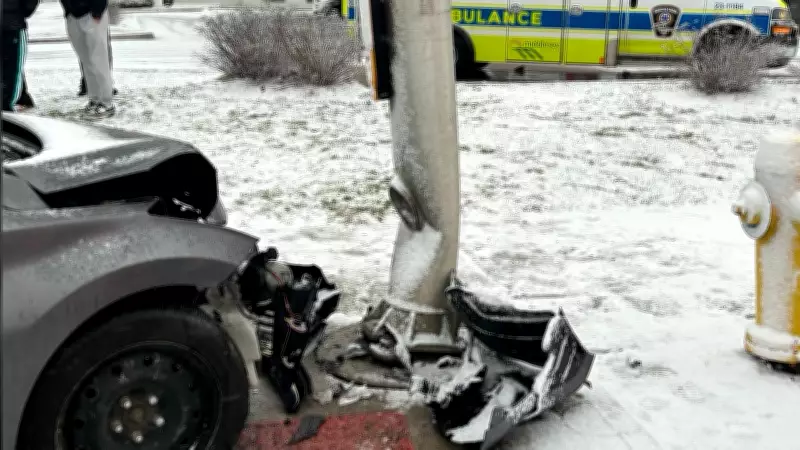 Car Collides with Traffic Pole at Busy London, Ontario Intersection