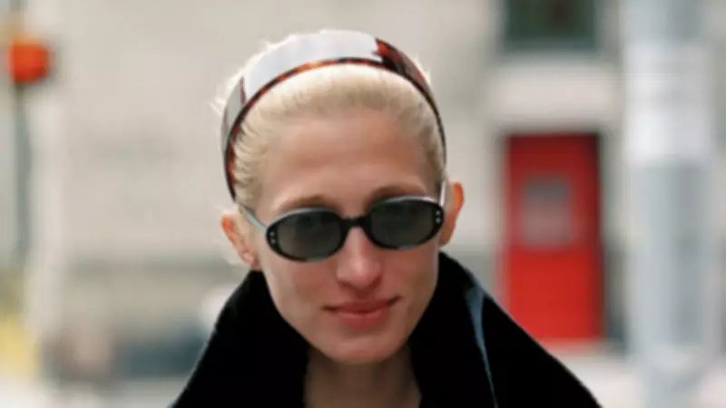 Carolyn Bessette Kennedy's Headband Trend Sparks Medical Warnings About Headaches