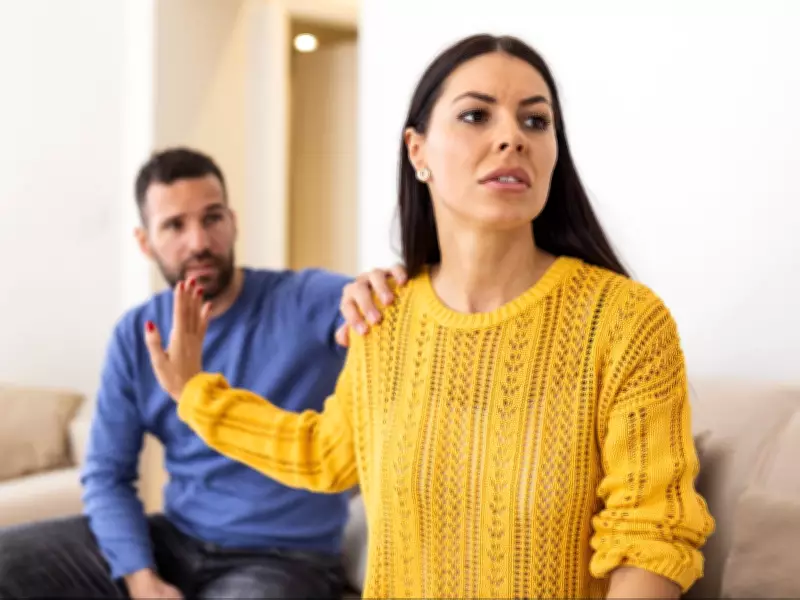 Dear Abby: Husband Forced to Accept Wife's Affair with Ex-Convict