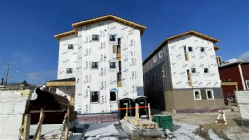 Edmonton Officials and Doctor Praise Transitional Housing as 'Best of All Worlds'