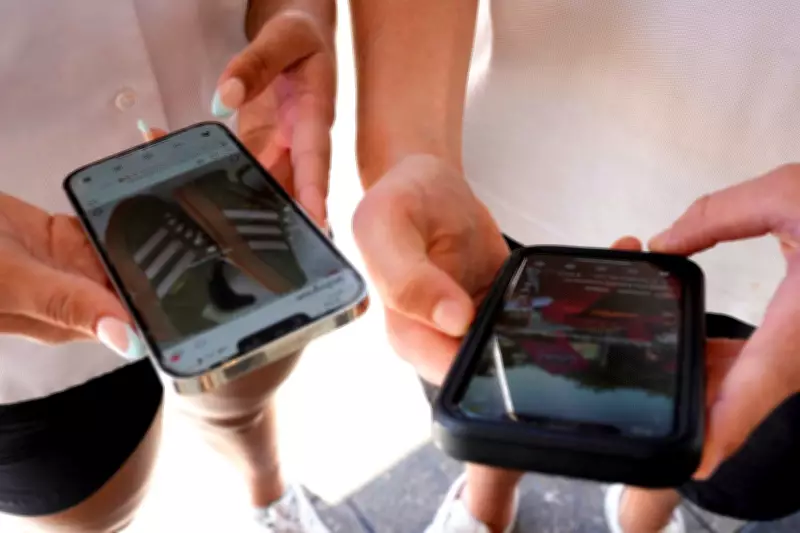 Federal Government Considers Social Media Ban for Youth Amid Scant Details