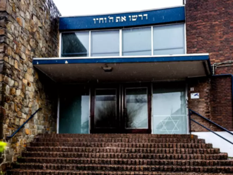 Four Teenagers Arrested After Explosion and Fire at Rotterdam Synagogue