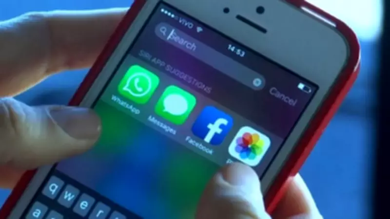 How Social Media and the Internet Are Eroding Our Critical Thinking Abilities