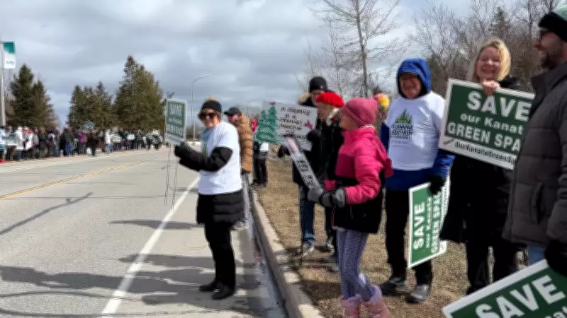 Kanata Lakes Residents Protest Golf Course Redevelopment into Housing