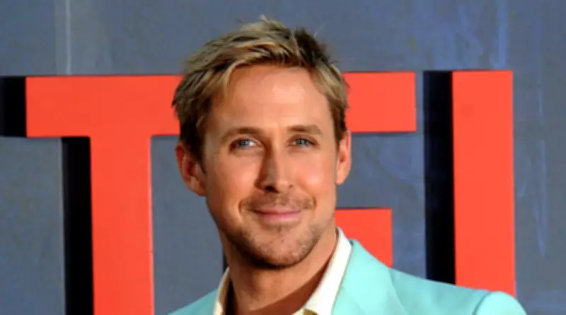 Kevin Nealon Criticizes Breaking Character on SNL, Citing Lorne Michaels' Disapproval