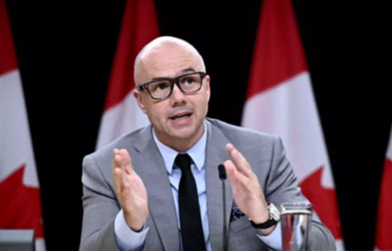 Key Figure in Phoenix Pay Transition Announces Departure from Public Service Team