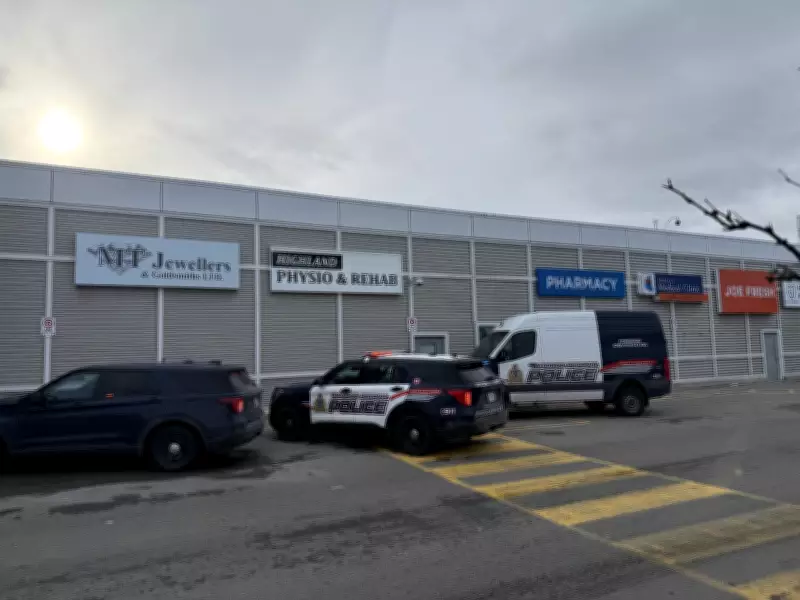 Kitchener Jewelry Store Robbery Sparks Police Investigation, Shakes Local Shoppers