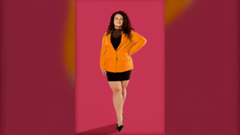 Lunchbox Theatre's New Comedy Explores Online Shopping and Modern Happiness