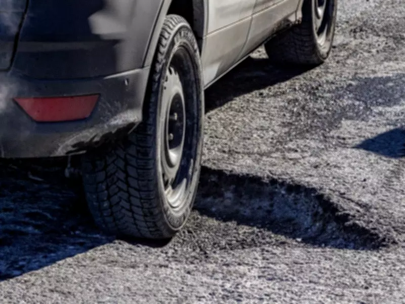 Montreal's Pothole Problem Damages U.S. Visitor's Car, Sparks Infrastructure Debate