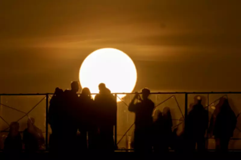 Moscow Businesses Face Severe Disruption as Russia Restricts Mobile Internet