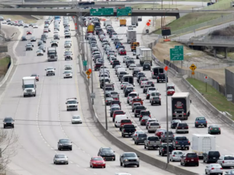 Multi-Vehicle Crash Closes Southbound Deerfoot Trail Near Peigan Trail in Calgary