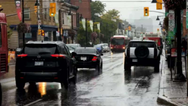 Ottawa Committee Approves Bus-Only Lane Test on Bank Street in Glebe