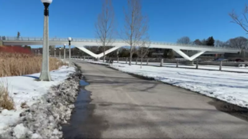 Ottawa Greets Early Sunrise Amid Persistent Cold Snap