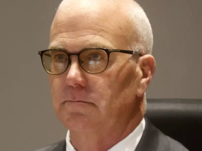 Ottawa Mayoral Candidate's French Sign Errors Spark Linguistic Controversy