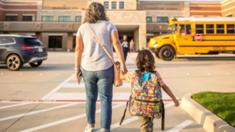 Ottawa Schools Face Funding Hurdle for Road Closures During Peak Hours