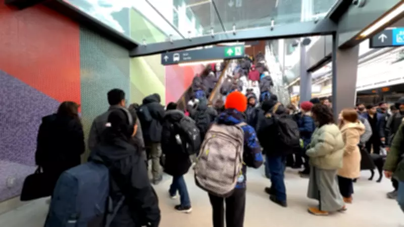 Ottawa's Confederation Line Spalling Problem Persists, Reducing Capacity and Crowding Platforms