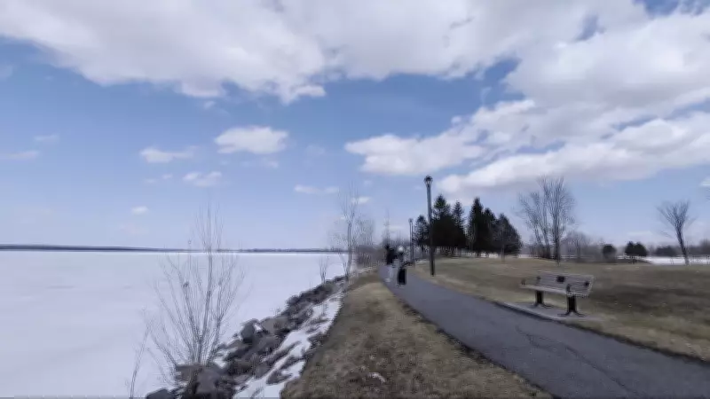 Ottawa's Sunny Monday to Turn Soggy with 20-40 mm of Freezing Rain on Tuesday