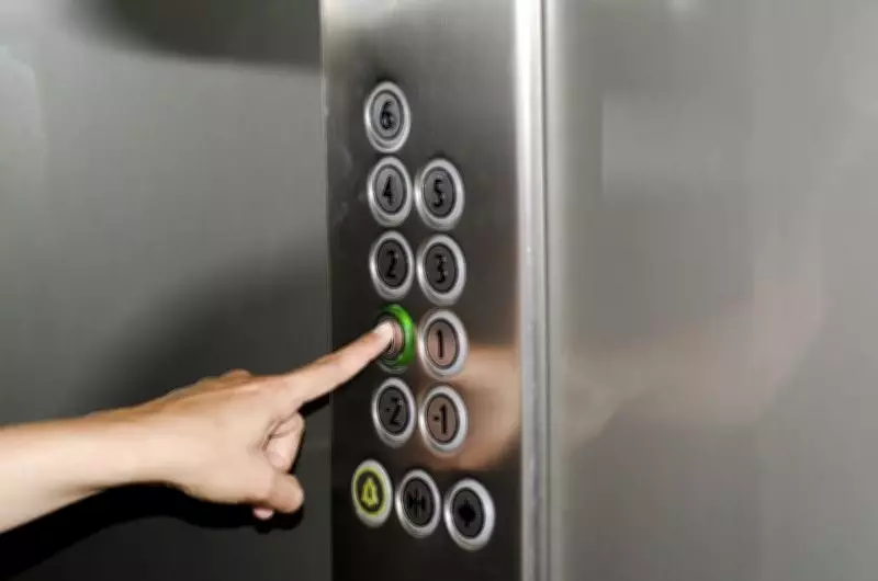 Patient and Paramedics Trapped in West Vancouver Elevator During Emergency Response