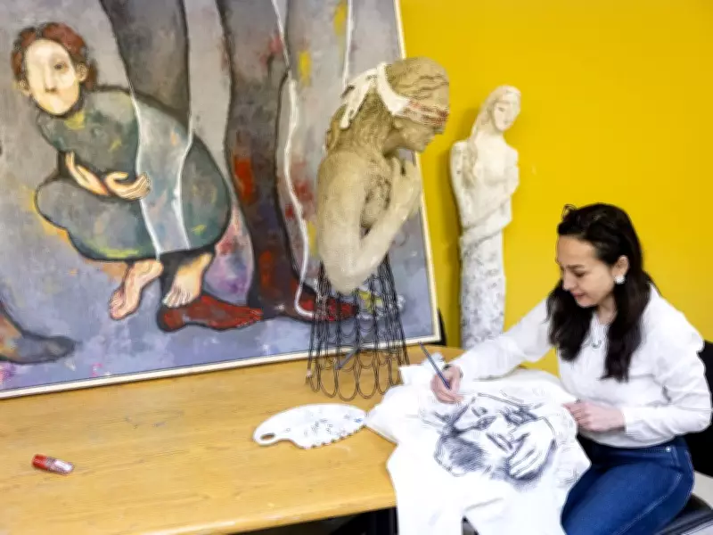 Saskatoon Iranian Artist Honors Protest Victims Through Interactive Art Performance