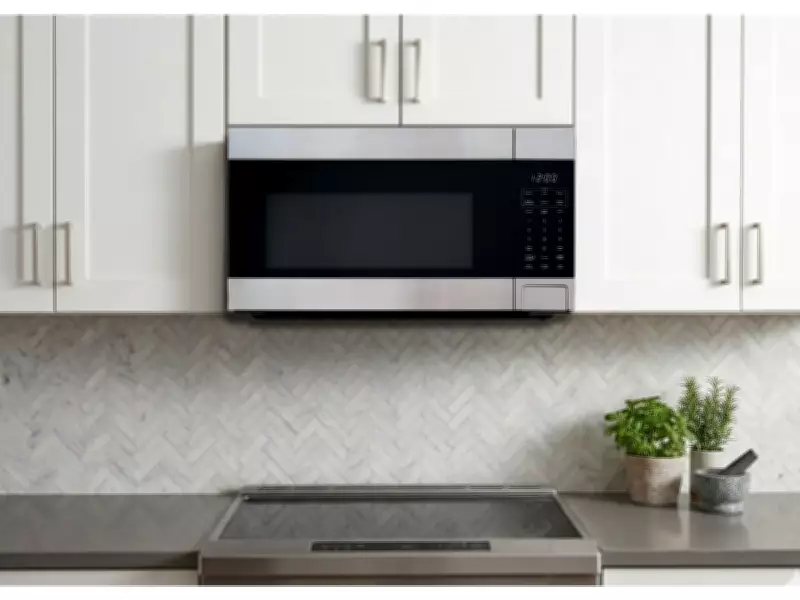 Sharp Canada Unveils New Microwave Line with Air Fryer and Flatbed Innovations