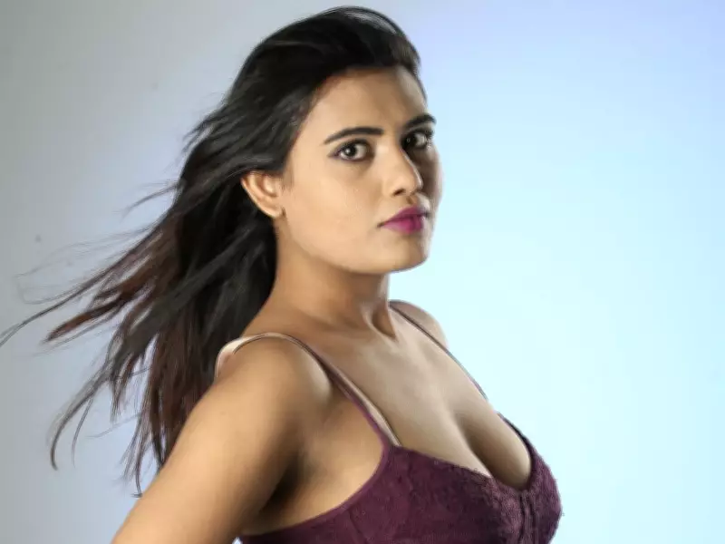 SUNshine Girl Aqsa: From Modeling to Aspiring Police Officer