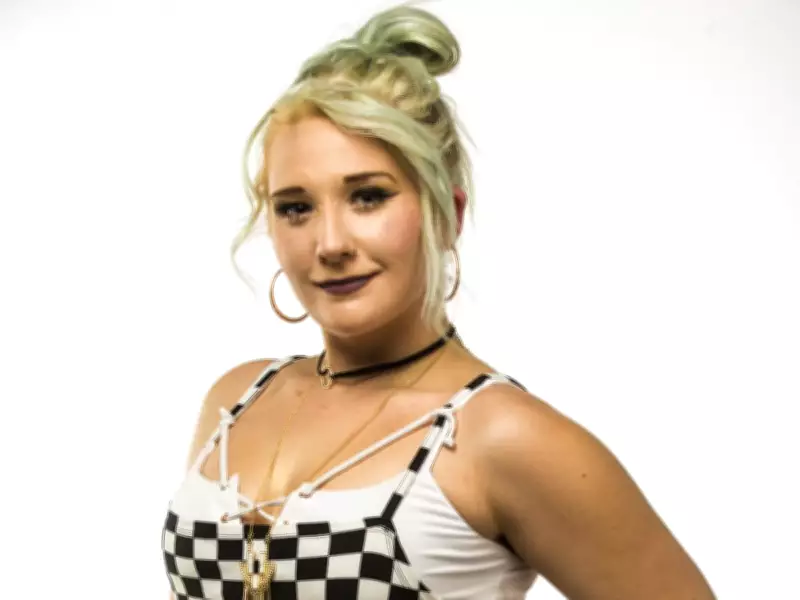 SUNshine Girl Jacqueline: A Profile of Toronto's December 2018 Feature