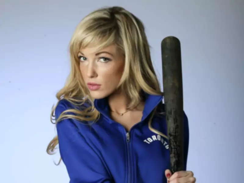 SUNshine Girl Katie: A Capricorn with Artistic Flair and Beachside Hobbies