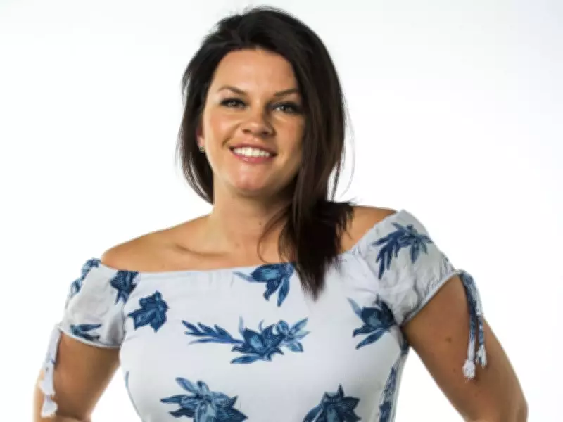 SUNshine Girl Kellye: Nurse and Sports Enthusiast Enjoys Spa Relaxation