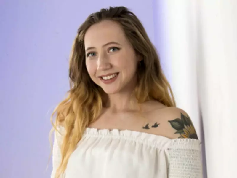 SUNshine Girl Monique: Farm Gal with Love for Hockey and Outdoor Adventures