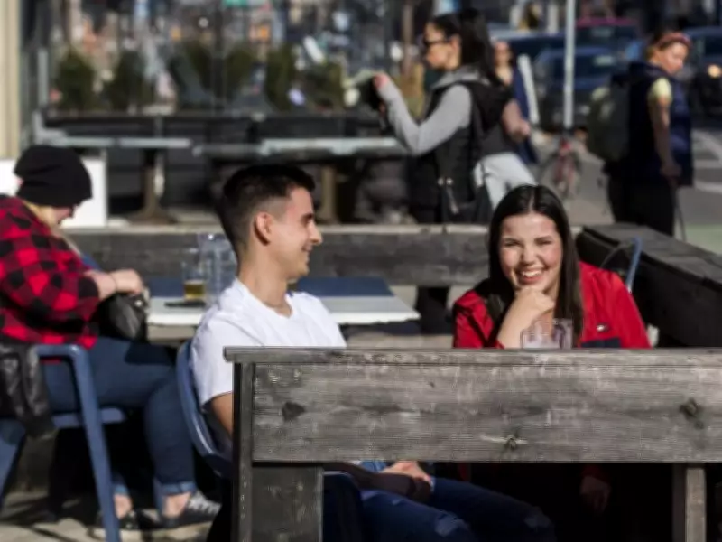 Toronto Braces for Dramatic Temperature Swings: Warm Weekend Ahead Before Cold Returns