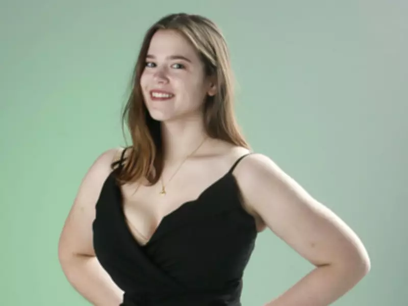 Toronto Sun's SUNshine Girl Chelsea: A Portrait of a Multifaceted Personality