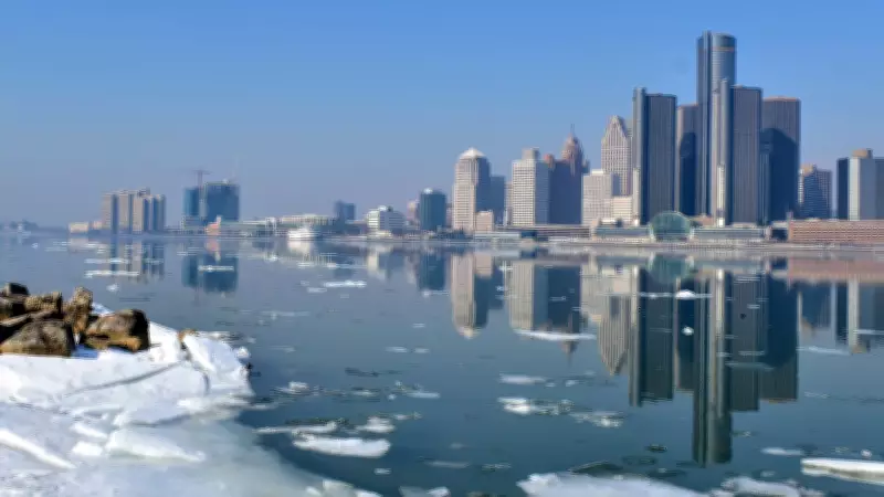 Windsor-Essex Braces for Weekend Weather Whiplash: Strong Winds, Flurries, and Temperature Swings