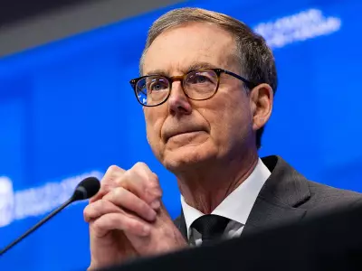 Bank of Canada Holds Interest Rate at 2.25% Amid Global Uncertainty