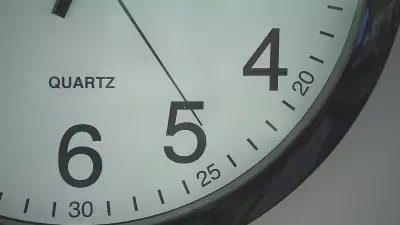 Calgary Consults on Ending Daylight Saving Time, Favors Evening Light