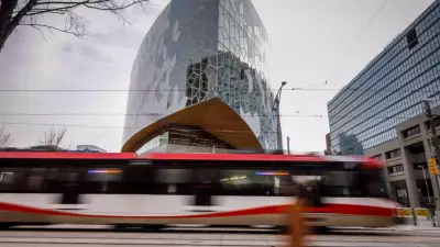 Calgary Library Campaign Encourages Donations by Showcasing User Savings