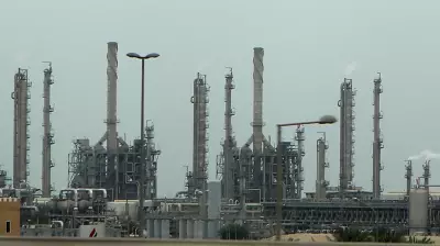 Kuwait Joins Regional Oil Cuts Amid U.S.-Iran War, Declares Force Majeure