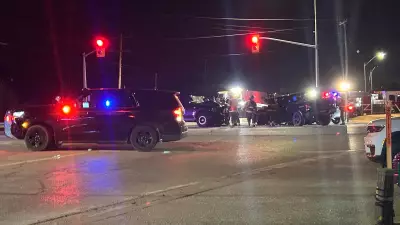 Manning Road Reopens After Multi-Vehicle Crash in Windsor