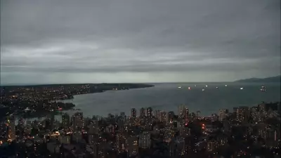 Meteor Fireball and Sonic Boom Light Up Vancouver Night Sky