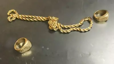 Mounties Issue Spring Scam Alert: Gold, Jewelry, and Paving Frauds on the Rise