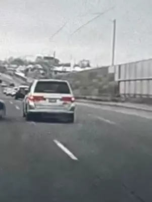 Ottawa OPP Seeks Driver After Highway 417 Collision Involving Silver Honda Odyssey