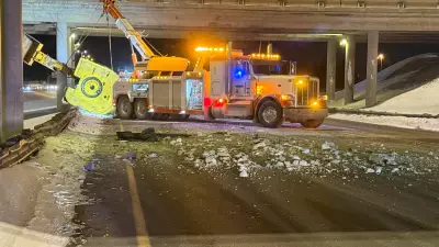 Saskatoon Official Frustrated After Semi Truck Strikes Overpass, Calls for Caution