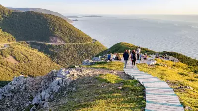Skyline Trail in Cape Breton Highlands National Park Implements Peak Season Parking Reservations