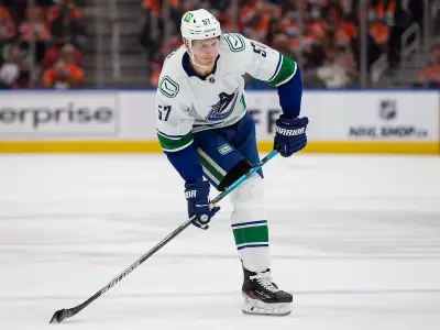 Vancouver Canucks Trade Tyler Myers to Dallas Stars for Draft Picks